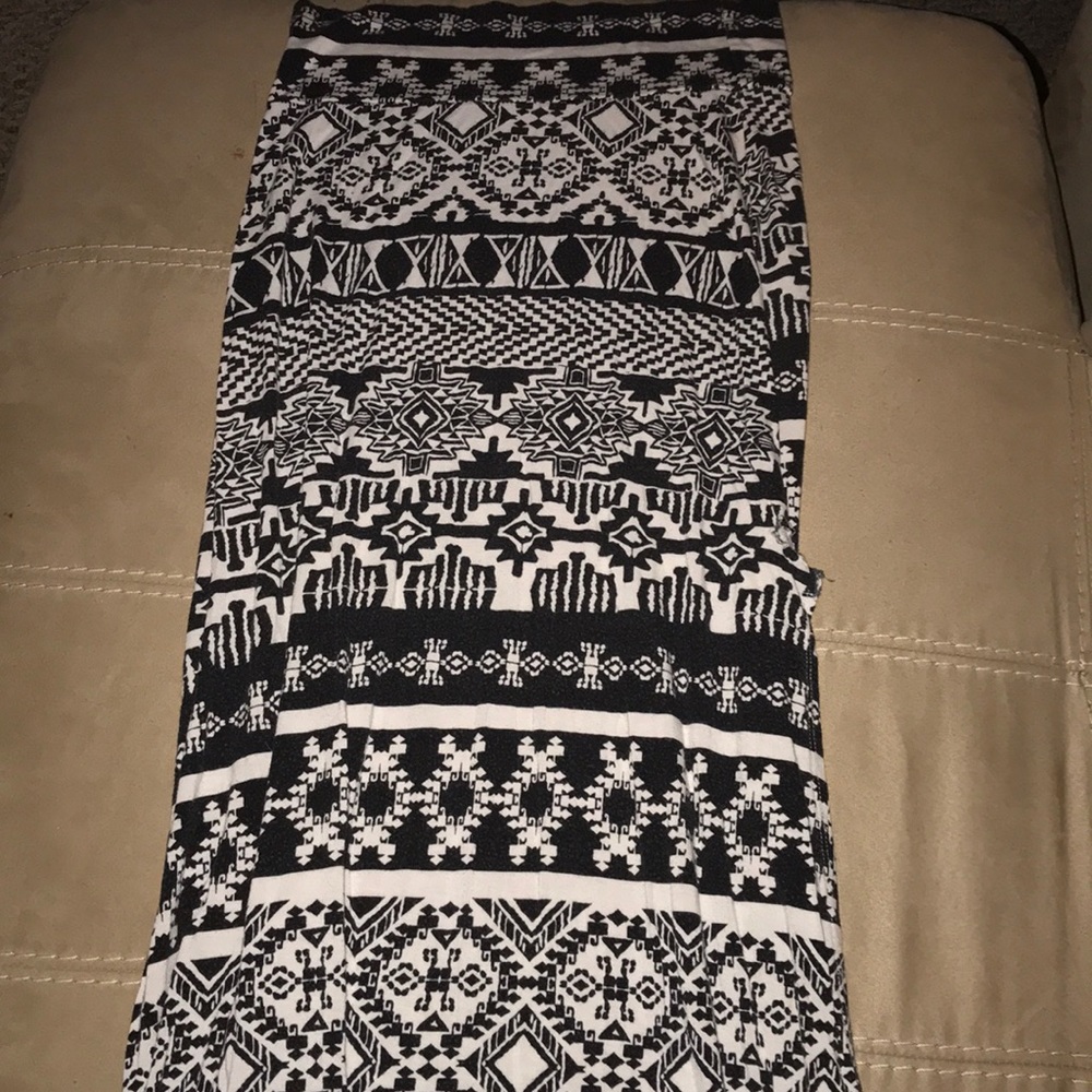 High waist long aztec print skirt with slits